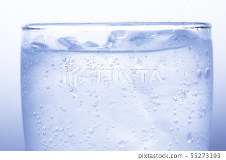 Carbonated water  55273193