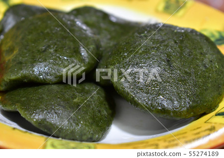 Korean Food Muguk Cake 55274189