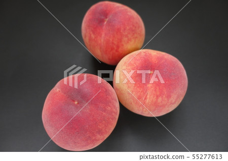 peach  55277613