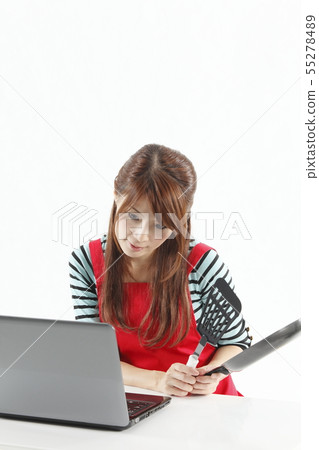 婦女尋找食譜 婦女尋找食譜 55278489
