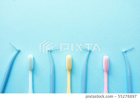 Toothbrush Interdental brush Dental floss 55278897