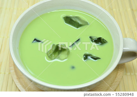 Ice Matcha latte Ice Matcha latte 55280948