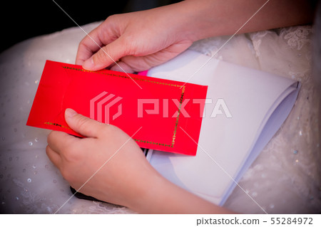 結婚包紅色掃帚，每年紅色深紅色包，婚姻，婚姻習俗，祝你好運，紅色包，黃金 55284972