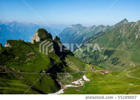 [Switzerland] View from Brienz Rothhorn Railway 55289007