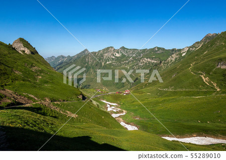 [Switzerland] View from Brienz Rothhorn Railway 55289010
