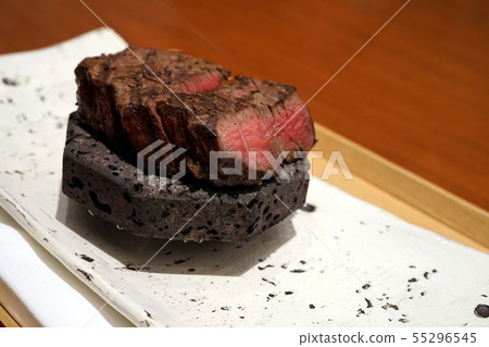 牛肉熔岩烤 牛肉熔岩烤 55296545