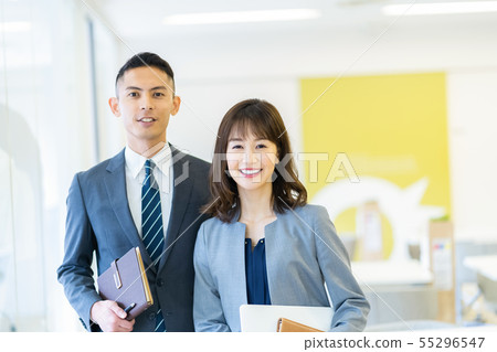 企業形象男性僱員女性僱員 企業形象男性僱員女性僱員 55296547