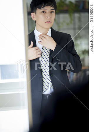 Businessman portrait 55298068