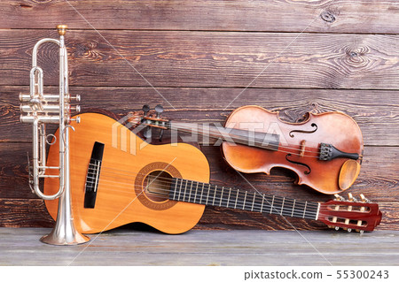 Musical instruments of vintage style. 55300243