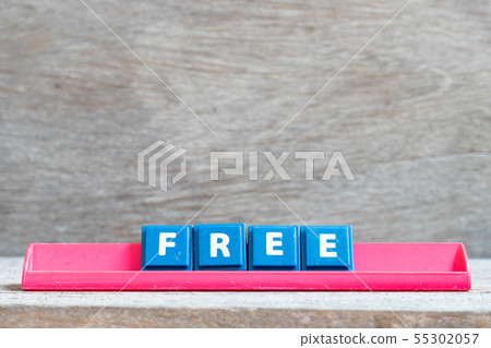 Tile letter on red rack in word free 55302057