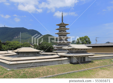 Layout model of the site of the special historical site Sanuki Kokubunji (Namitamon, Seven-storied pagoda, Kindo) Layout model of the site of the special historical site Sanuki Kokubunji (Namitamon, Seven-storied pagoda, Kindo) 55303871