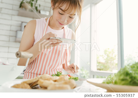 Female Lifestyle Cuisine Female Lifestyle Cuisine 55305937