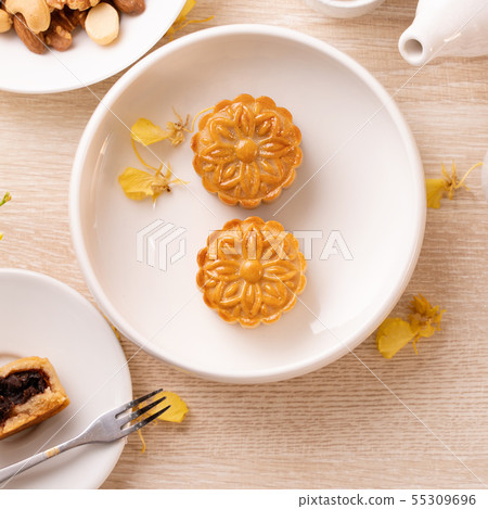 Mid-Autumn Festival Moon cake Geppei 55309696