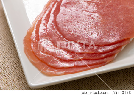生火腿（勒克斯火腿）切片。未加熱的肉類產品。 55310158