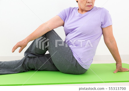 Senior exercise 55313700