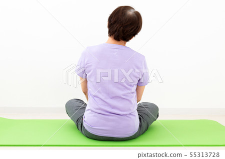 Senior exercise Senior exercise 55313728