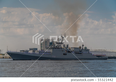 Chinese Navy destroyer passes along Kronstadt Chinese Navy destroyer passes along Kronstadt 55321442