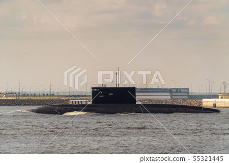 Diesel-electric submarine Vladikavkaz runs along Diesel-electric submarine Vladikavkaz runs along 55321445