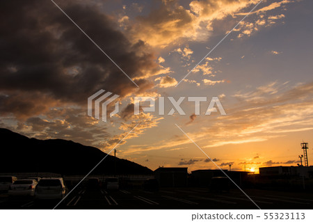 Landscape at dusk 55323113