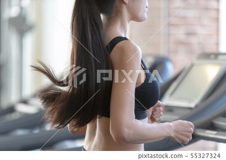 treadmill, treadmills, a treadmill 55327324