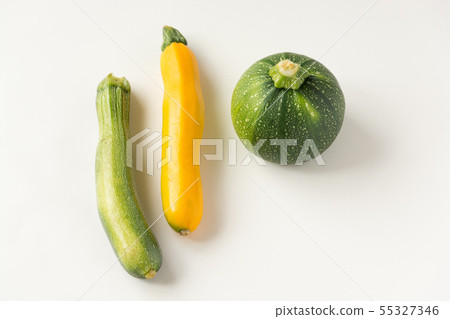 西葫蘆和Maru Zucchini 西葫蘆和Maru Zucchini 55327346