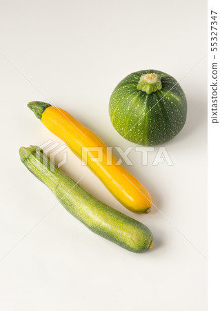 西葫蘆和Maru Zucchini 西葫蘆和Maru Zucchini 55327347