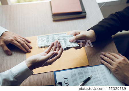 Entrepreneurs are receiving money that is a bribe 55329589