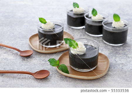 Black sesame pudding 55333536