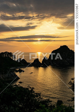 Setting sun Setting sun 55333967