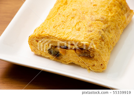 Umagaki (Umaki). Grilled eel with eel grilled egg. 55339919