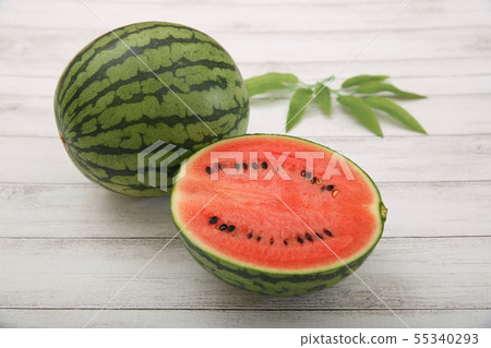 一個西瓜 55340293