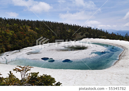 [Akita Prefecture] Hachimantai Dragon Eye (Kagaminuma) After eye opening (other variations are available. Please see the comment section.) 55345782