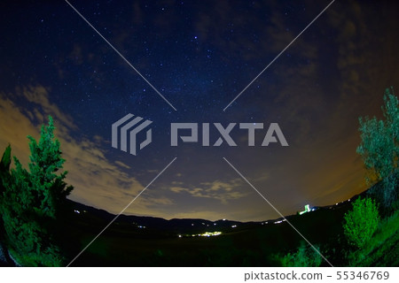 夜間星系漂移; 55346769