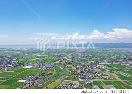 新鮮的綠色鄉村(八代平原)的鳥瞰圖 新鮮的綠色鄉村(八代平原)的鳥瞰圖 55348134