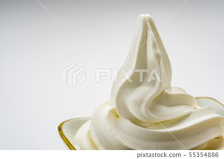 Soft cream  55354886