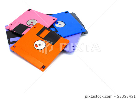 A floppy disk , also called a floppy, diskette 55355451