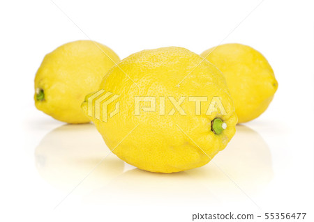 Fresh yellow lemon isolated on white 55356477