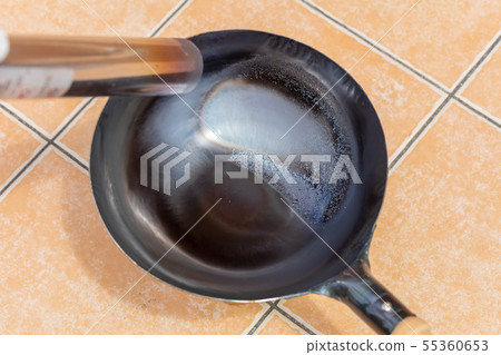 炒鍋_第一次空白烘烤,去除生鏽清漆,護理(木紋,北京鍋,中餐,球,調料) 炒鍋_第一次空白烘烤,去除生鏽清漆,護理(木紋,北京鍋,中餐,球,調料) 55360653