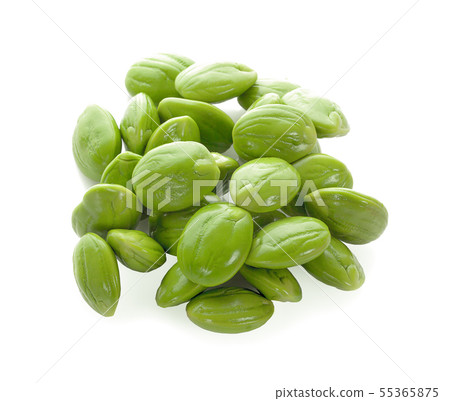 Parkia speciosa seeds or bitter bean on white 55365875