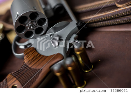 Revolver .44 magnum gun with jacket soft point Revolver .44 magnum gun with jacket soft point 55366051
