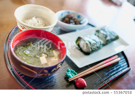 Typical Japanese breakfast served with onigiri Typical Japanese breakfast served with onigiri 55367058