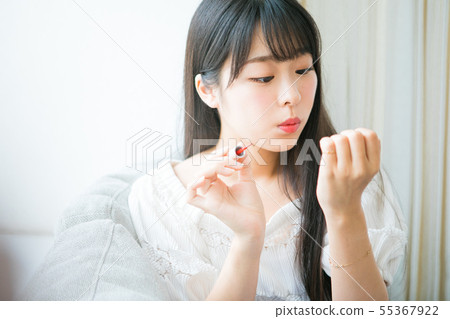 做釘子的女孩 55367922