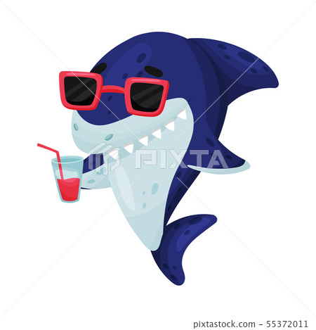 Cartoon shark holds a glass with juice. Vector illustration on white background. 55372011