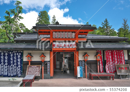 [Tokonoyama Tokikoin Akajizoson] Takanoyama, Koto Town, Ito-gun, Wakayama Prefecture 55374208