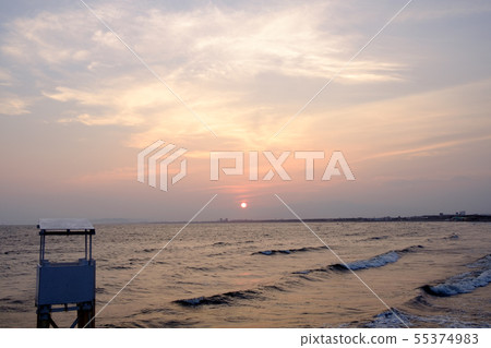 Summer seaside sunset 55374983
