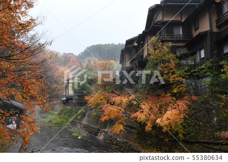 Kurokawa Onsen in autumn colored with light rain Kurokawa Onsen in autumn colored with light rain 55380634