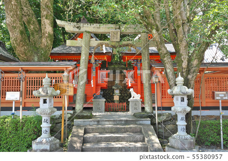 [Inukaizan Hohori-n-ji Temple Nijokariba Akira Shrine] Inukai-cho, Gojo, Nara Prefecture 55380957