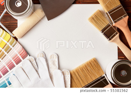 Painting tools on wooden table Painting tools on wooden table 55381562