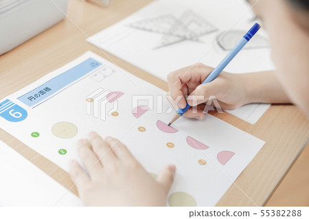 Elementary school student to study Body parts Parts cut Faceless 55382288