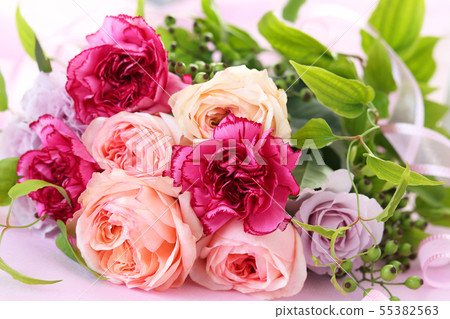 Bouquet of roses Bouquet of roses 55382563